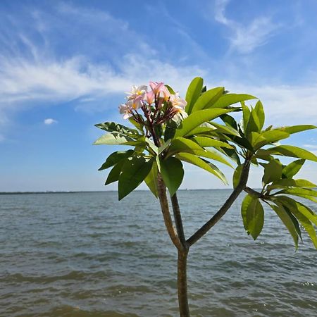 Lagoon Bay Resort Негомбо Экстерьер фото